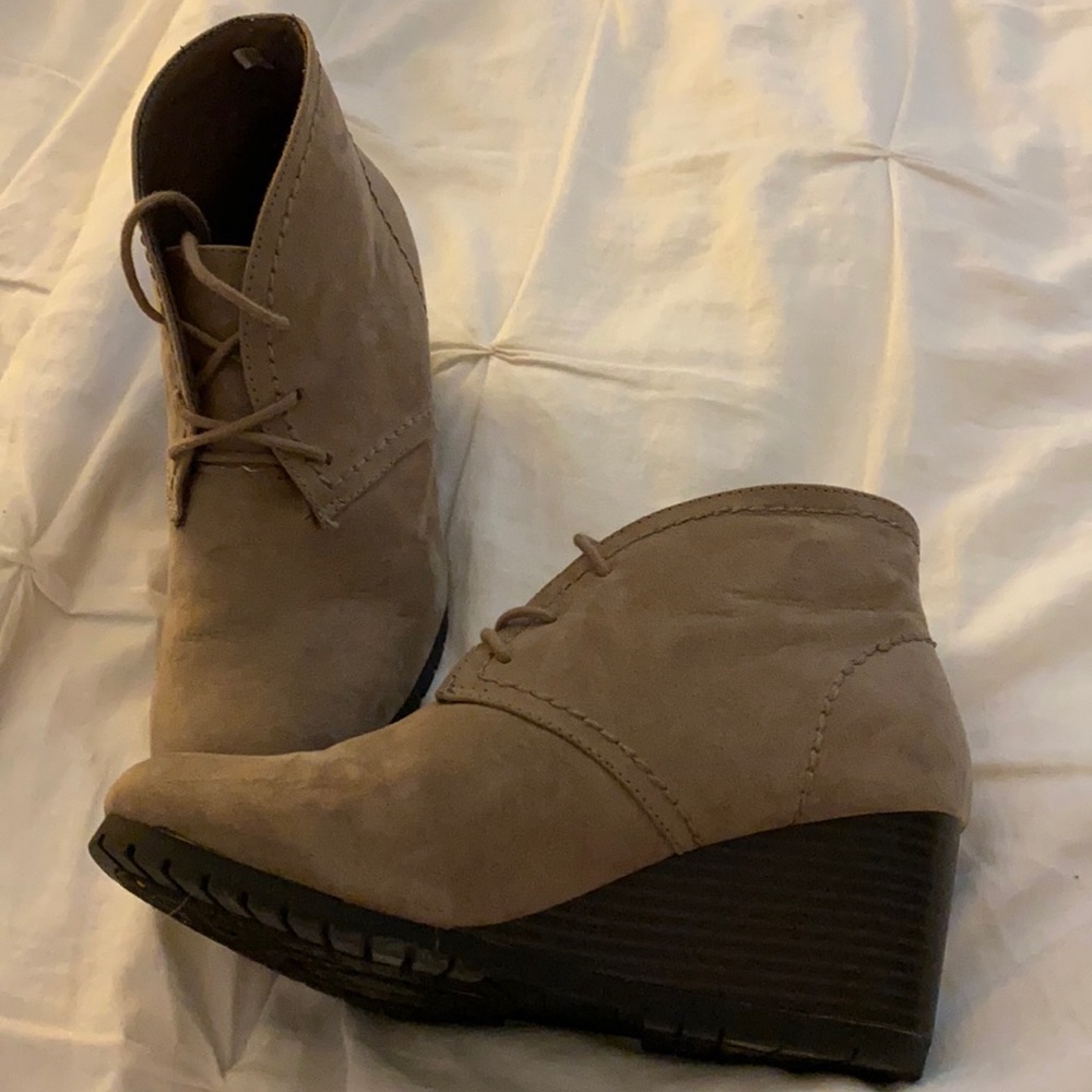 Time and tru wedges